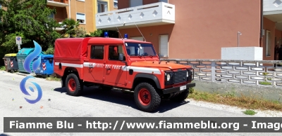 Land Rover Defender 130
Vigili del Fuoco
Comando Provinciale di Venezia
Distaccamento Permanente di Jesolo
VF 18380 
Parole chiave: Land-Rover Defender_130 VF18380