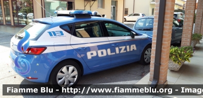 Seat Leon III serie
Polizia di Stato
Squadra Volante
Allestimento NCT Nuova Carrozzeria Torinese
Decorazione Grafica Artlantis
POLIZIA M1000
Parole chiave: Seat Leon_IIIserie POLIZIAM1000