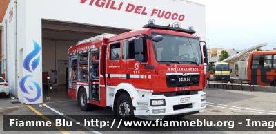 Man TGM 15.250 II Serie
Vigili del Fuoco
Comando Provinciale di Venezia
Distaccamento Permanente di Jesolo
AutoPompaSerbatoio allestita BAI
VF 29327
Parole chiave: Man TGM_15.250_IISerie VF29327