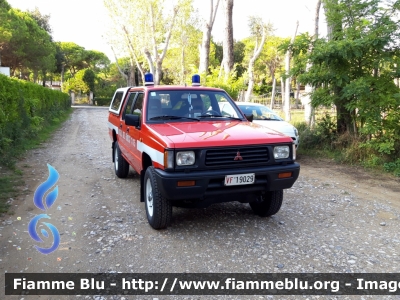 Mitsubishi L200 I serie
Vigili del Fuoco
Comando Provinciale di Venezia
Ex nucleo sommozzatori
VF 19029
Parole chiave: Mitsubishi L200_Iserie VF19029