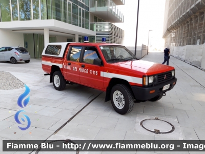 Mitsubishi L200 I serie
Vigili del Fuoco
Comando Provinciale di Venezia
Ex nucleo sommozzatori
VF 19029
Parole chiave: Mitsubishi L200_Iserie VF19029