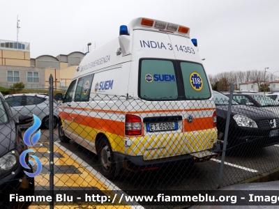 Volkswagen Transporter T5
Azienda ULSS 4 Veneto Orientale
118 Venezia Emergenza
"INDIA 3"
Allestita Alea
Parole chiave: Volkswagen Transporter_T5 Ambulanza