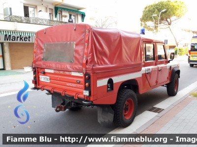 Land Rover Defender 130
Vigili del Fuoco
Comando Provinciale di Venezia
Distaccamento Permanente di Jesolo
VF 18380 
Parole chiave: Land-Rover Defender_130 VF18380