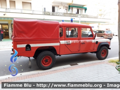 Land Rover Defender 130
Vigili del Fuoco
Comando Provinciale di Venezia
Distaccamento Permanente di Jesolo
VF 18380 
Parole chiave: Land-Rover Defender_130 VF18380