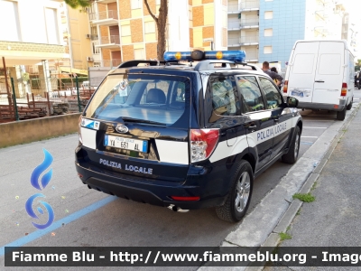 Subaru Forester V serie
Polizia Locale Jesolo (VE)
Codice Veicolo: 116
POLIZIA LOCALE YA 631 AL 
Parole chiave: Subaru Forester_Vserie POLIZIALOCALEYA631AL