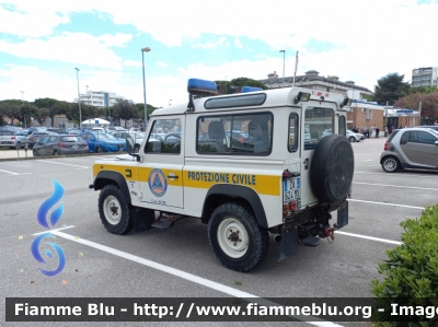 Land Rover Defender 90
Protezione Civile
Gruppo Comunale di Jesolo (VE) 
"YANKEE 1"
Parole chiave: Land-Rover Defender_90