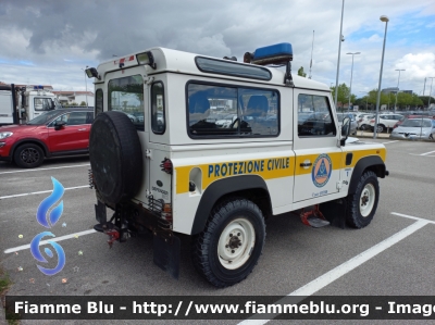 Land Rover Defender 90
Protezione Civile
Gruppo Comunale di Jesolo (VE) 
"YANKEE 1"
Parole chiave: Land-Rover Defender_90