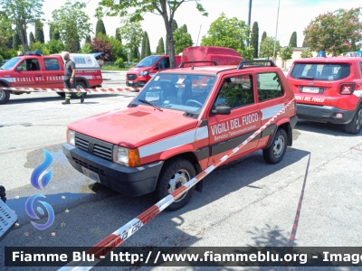 Fiat Panda 4x4 II serie
Vigili del Fuoco
Comando Provinciale di Venezia
Servizio Telecomunicazioni
VF 21768 
Parole chiave: Fiat Panda_4x4_IIserie VF21768