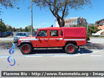 Land Rover Defender 130 
Vigili del Fuoco
Comando Provinciale di Venezia
Distaccamento Permanente di Jesolo
VF 18380 
Parole chiave: Land-Rover Defender_130 VF18380