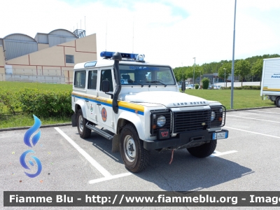 Land Rover Defender 110 
Protezione Civile
Gruppo Comunale di Meolo (VE) 
Parole chiave: Land-Rover Defender_110