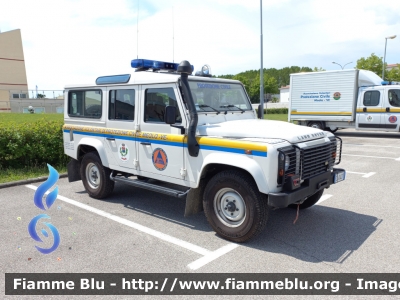 Land Rover Defender 110 
Protezione Civile
Gruppo Comunale di Meolo (VE) 
Parole chiave: Land-Rover Defender_110