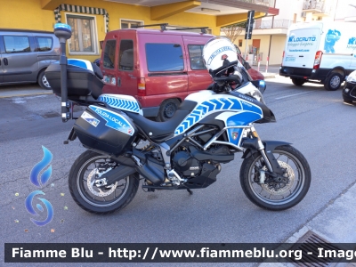 Ducati Multistrada 900 
Polizia Locale Jesolo (VE)
Codice Veicolo: 266
Allestimento Bertazzoni
POLIZIA LOCALE YA 04001 
Parole chiave: Ducati Multistrada_900 POLIZIALOCALEYA04001