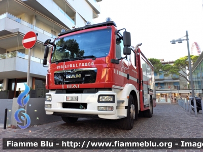 Man TGM 15.250 II Serie 
Vigili del Fuoco
Comando Provinciale di Venezia
AutoPompaSerbatoio allestita BAI
VF 29494
Parole chiave: Man TGM_15.250_IISerie VF29494