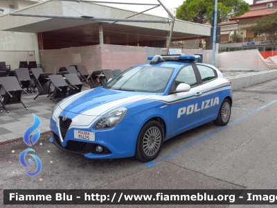 Alfa Romeo Nuova Giulietta restyle 
Polizia di Stato
Allestita NCT Nuova Carrozeria Torinese
Decorazione Grafica Artlantis
POLIZIA M1425 
Parole chiave: Alfa-Romeo Nuova_Giulietta_restyle POLIZIAM1425