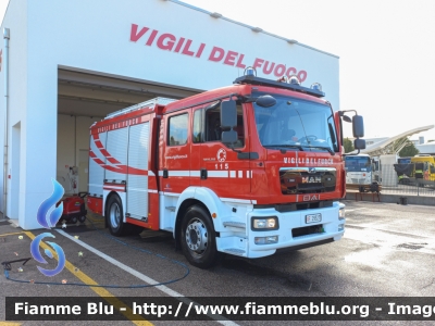 Man TGM 15.250 II Serie 
Vigili del Fuoco
Comando Provinciale di Venezia
Distaccamento Permanente di Jesolo
AutoPompaSerbatoio allestimento BAI
VF 29327 
Parole chiave: Man TGM_15.250_IISerie VF29327