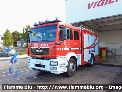 Man TGM 15.250 II Serie 
Vigili del Fuoco
Comando Provinciale di Venezia
Distaccamento Permanente di Jesolo
AutoPompaSerbatoio allestimento BAI
VF 29327 
Parole chiave: Man TGM_15.250_IISerie VF29327