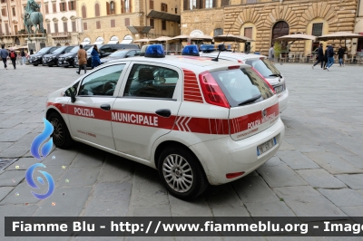 Fiat Punto VI serie 
Polizia Municipale Firenze
Allestimento Focaccia
Codice Veicolo: 15
POLIZIA LOCALE YA 678 AB
Parole chiave: Fiat Punto_VIserie POLIZIALOCALEYA678AB