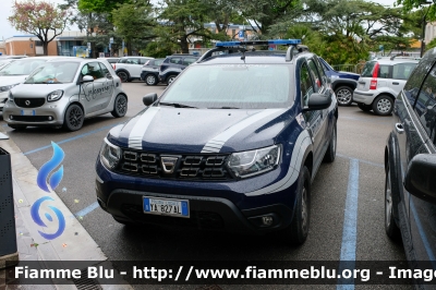 Dacia Duster II Serie 
Polizia Locale Distretto VE2-TV1
Allestimento Futura Veicoli Speciali
Codice Veicolo: 04
POLIZIA LOCALE YA 827 AL 
Parole chiave: Dacia Duster_IIserie POLIZIALOCALEYA827AL