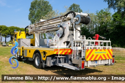 Scania P92H 
Protezione Civile
Gruppo Comunale di Cavallino-Treporti (VE)
Civici Pompieri Volontari
Allestimento Bizzocchi
Ex VF B03 TN 
Corpo Volontario del Consorzio del Primiero (TN)
Parole chiave: Scania P92H VFB03TN