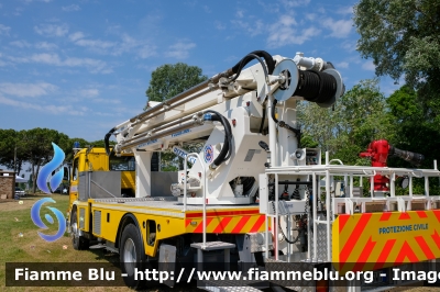 Scania P92H 
Protezione Civile
Gruppo Comunale di Cavallino-Treporti (VE)
Civici Pompieri Volontari
Allestimento Bizzocchi
Ex VF B03 TN 
Corpo Volontario del Consorzio del Primiero (TN)
Parole chiave: Scania P92H VFB03TN