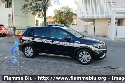 Suzuki SX4 S-Cross 
Polizia Locale Jesolo (VE)
Allestimento Futura Veicoli Speciali
Codice Veicolo: 126
POLIZIA LOCALE YA 966 AL 
Parole chiave: Suzuki SX4_S-Cross POLIZIALOCALEYA966AL