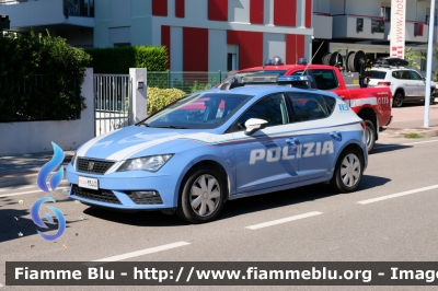 Seat Leon III serie restyle 
Polizia di Stato
Squadra Volante
Allestimento NCT Nuova Carrozzeria Torinese
Decorazione Grafica Artlantis
POLIZIA M3440
Parole chiave: Seat Leon_IIIserie_restyle POLIZIAM3440