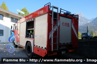 Iveco EuroFire 150E27 I serie 
Vigili del Fuoco
Comando Provinciale di Belluno
Distaccamento Volontario di Calalzo di Cadore
Ex Comando Provinciale di Salerno
AutoPompaSerbatoio allestimento Iveco-Magirus
Ricondizionata Fortini
VF 18996 
Parole chiave: Iveco EuroFire_150E27_Iserie VF18996 Settimana_Protezione_Civile_2022