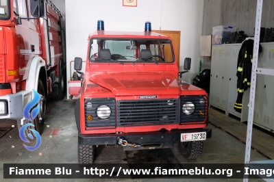 Land Rover Defender 90 
Vigili del Fuoco
Comando Provinciale di Belluno
Distaccamento Volontario di Calalzo di Cadore
VF 19730
Parole chiave: Land-Rover Defender_90 VF19730 Settimana_Protezione_Civile_2022