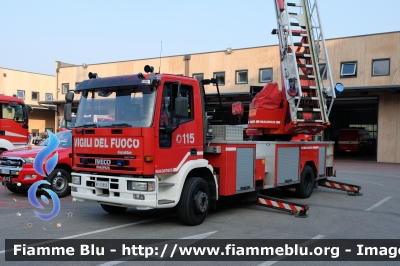 Iveco EuroFire 150E28 I serie 
Vigili del Fuoco
Comando Provinciale di Belluno
AutoScala da 30 metri allestimento Iveco-Magirus
VF 21855
Parole chiave: Iveco EuroFire_150E28_Iserie VF21855 Settimana_Protezione_Civile_2022