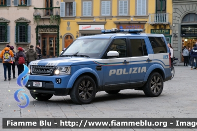 Land-Rover Discovery 4 
Polizia di Stato
Reparto Prevenzione Crimine
Unità Operativa di Primo Intervento
Allestimento Marazzi
Decorazione Grafica Artlantis
POLIZIA M2637 
Parole chiave: Land-Rover Discovery_4 POLIZIAM2637