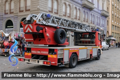 Iveco EuroFire 150E27 I serie 
Vigili del Fuoco
Comando Provinciale di Firenze
AutoScala articolata DLK 23-12 CC GL da 30 metri
Allestimento Iveco-Magirus
VF 20077
Parole chiave: Iveco EuroFire_150E27_Iserie VF20077