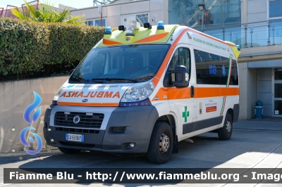 Fiat Ducato X250 
P.A. Croce Verde Cavallino Treporti (VE)
in convenzione SUEM 118 Cavalllino Emergenza
Allestimento Aricar
"INDIA CHARLIE 4" 
Parole chiave: Fiat Ducato_X250 Ambulanza