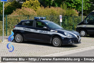 Alfa-Romeo Nuova Giulietta restyle 
Polizia Locale Venezia
Codice Veicolo: 21
POLIZIA LOCALE YA 517 AK 
Parole chiave: Alfa-Romeo Nuova_Giulietta_restyle POLIZIALOCALEYA517AK