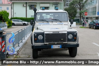 Land-Rover Defender 110 
Protezione Civile
Radio Club Bellunese
FIR Servizio Emergenza Radio
Regione Veneto 
Parole chiave: Land-Rover Defender_110