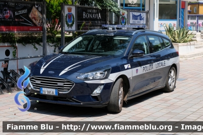 Ford Focus Stylewagon IV serie restyle 
Polizia Locale Jesolo (VE)
Allestimento Futura Veicoli Speciali
Codice Veicolo: 128
POLIZIA LOCALE YA 985 AL 
Parole chiave: Ford Focus_Stylewagon_IVserie_restyle POLIZIALOCALEYA985AL