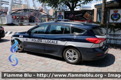 Ford Focus Stylewagon IV serie restyle 
Polizia Locale Jesolo (VE)
Allestimento Futura Veicoli Speciali
Codice Veicolo: 128
POLIZIA LOCALE YA 985 AL 
Parole chiave: Ford Focus_Stylewagon_IVserie_restyle POLIZIALOCALEYA985AL