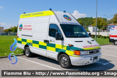 Iveco Daily III serie 
Azienda ULSS 3 Serenissima
SUEM 118 ULSS 3 Emergenza
Centrale Operativa di Mestre (VE)
Nucleo Soccorsi Speciali
Unità Supporto Incidente Maggiore
Allestimento Ambitalia
"030" "ALFA 30" 
Parole chiave: Iveco Daily_IIIserie JEAS-2023