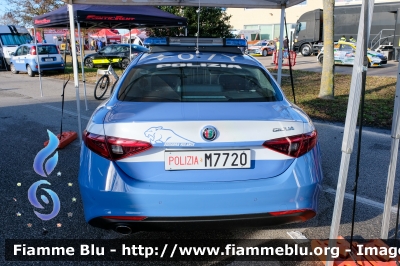 Alfa-Romeo Nuova Giulia 
Polizia di Stato
Squadra Volante
Allestimento FCA
POLIZIA M7720
Parole chiave: Alfa-Romeo Nuova_Giulia POLIZIAM7720