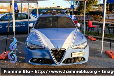 Alfa-Romeo Nuova Giulia 
Polizia di Stato
Squadra Volante
Allestimento FCA
POLIZIA M7720
Parole chiave: Alfa-Romeo Nuova_Giulia POLIZIAM7720