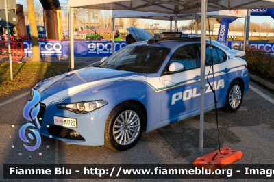 Alfa-Romeo Nuova Giulia 
Polizia di Stato
Squadra Volante
Allestimento FCA
POLIZIA M7720
Parole chiave: Alfa-Romeo Nuova_Giulia POLIZIAM7720