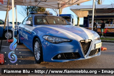 Alfa-Romeo Nuova Giulia 
Polizia di Stato
Squadra Volante
Allestimento FCA
POLIZIA M7720
Parole chiave: Alfa-Romeo Nuova_Giulia POLIZIAM7720