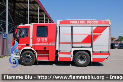 Iveco EuroCargo MaxiCity 180E30 III serie
Vigili del Fuoco
Comando Provinciale di Padova
Distaccamento Permanente di Cittadella
AutoPompaSerbatoio allestimento Iveco-Magirus
VF 29216
Parole chiave: Iveco EuroCargo_MaxiCity_180E30_IIIserie VF29216