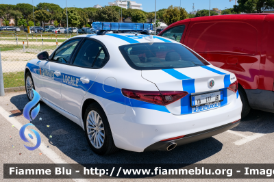 Alfa Romeo Nuova Giulia 
Polizia Locale Trieste
Codice Veicolo: 55
POLIZIA LOCALE YA 177 AR 
Parole chiave: Alfa_Romeo Nuova_Giulia POLIZIALOCALEYA177AR