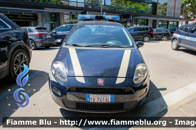 Fiat Punto VI serie 
Polizia Locale Cassola (VI)
Allestimento Ciabilli
Codice Veicolo: 1
POLIZIA LOCALE YA 741 AL 
Parole chiave: Fiat Punto_VIserie POLIZIALOCALEYA741AL