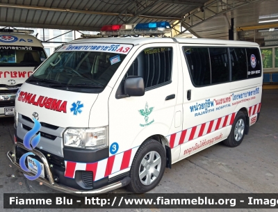 Toyota HiAce
ราชอาณาจักรไทย - Thailand - Tailandia
Narenthorn EMS by Rajvithi hospital
Parole chiave: Ambulance Ambulanza