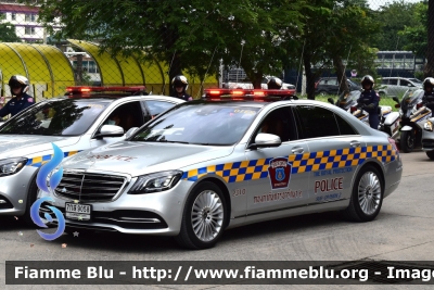 Mercedes-Benz Classe S
ราชอาณาจักรไทย - Thailand - Tailandia
สำนักงานตำรวจแห่งชาติ - Royal Thai Police
Royal Protection
