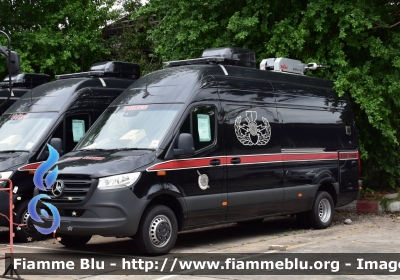 Mercedes-Benz Sprinter III serie restyle
ราชอาณาจักรไทย - Thailand - Tailandia
สำนักงานตำรวจแห่งชาติ - Royal Thai Police
Bomb Squad
