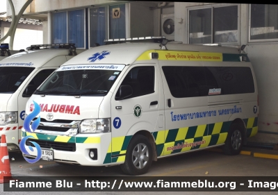 Toyota Commuter
ราชอาณาจักรไทย - Thailand - Tailandia
Maharat Nakhon Ratchasima Hospital
Parole chiave: Ambulanza Ambulance