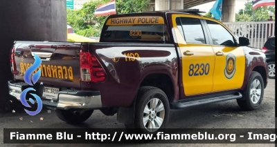 Toyota Hilux Revo
ราชอาณาจักรไทย - Thailand - Tailandia 
สำนักงานตำรวจแห่งชาติ - Royal Thai Police
Highway Patrol
