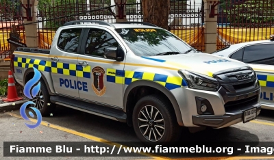 Isuzu D-max V-Cross
ราชอาณาจักรไทย - Thailand - Tailandia
สำนักงานตำรวจแห่งชาติ - Royal Thai Police 
Special Service Division
